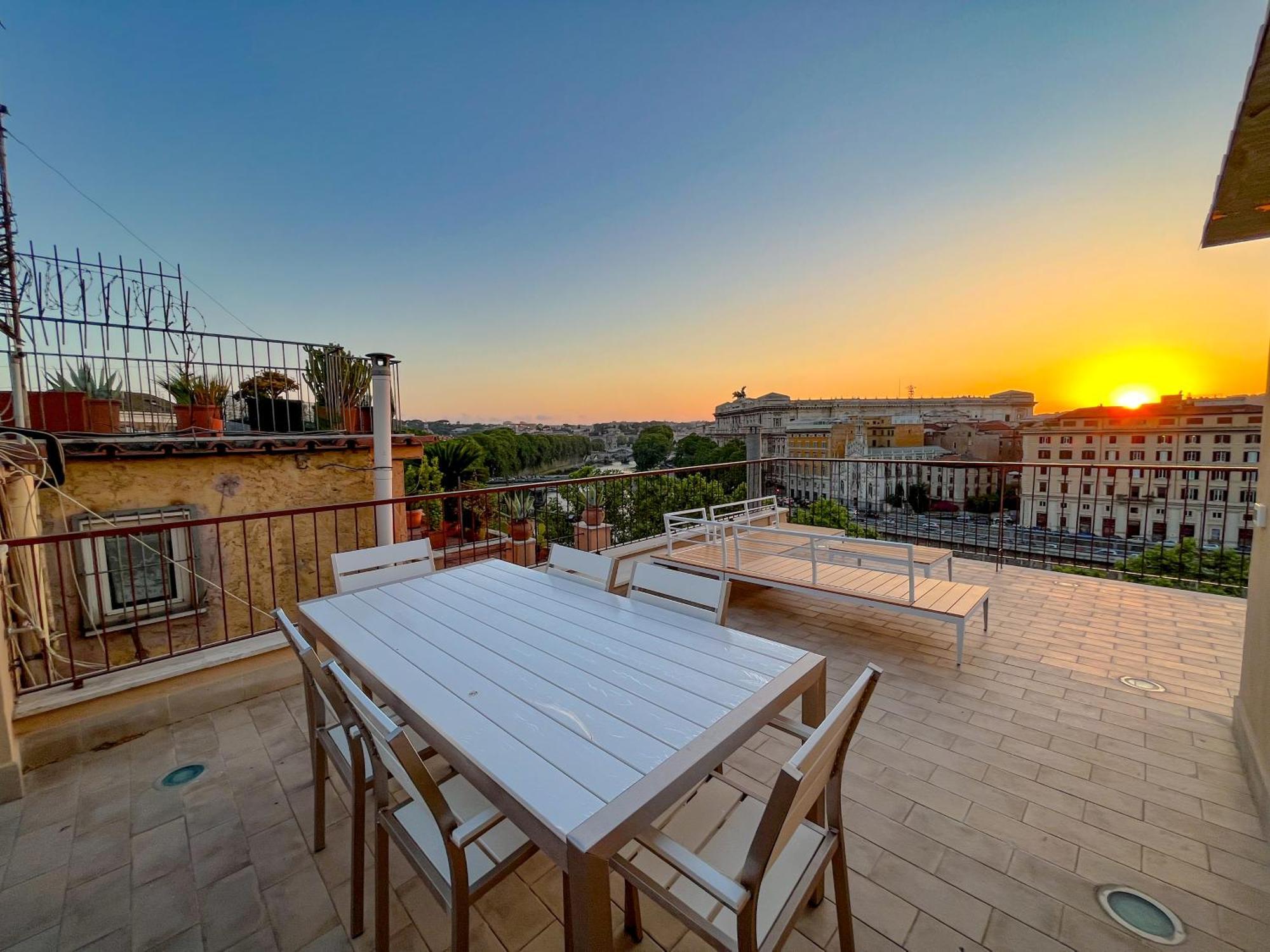 Rooftop In The Historical Center * Rome